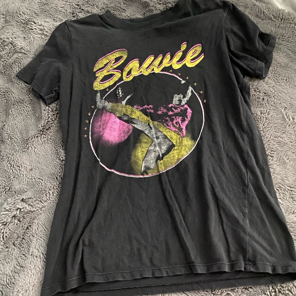 Graphic tee